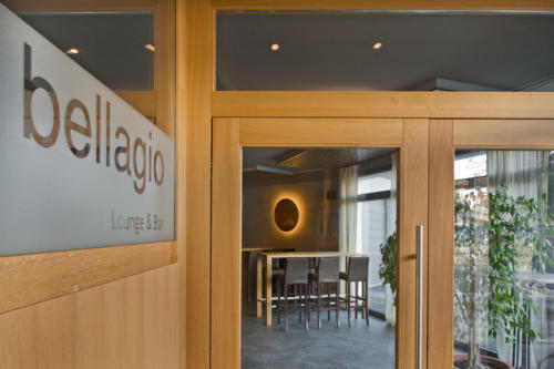 Neubau Restaurant Bar Bellaggio Eingangstüre